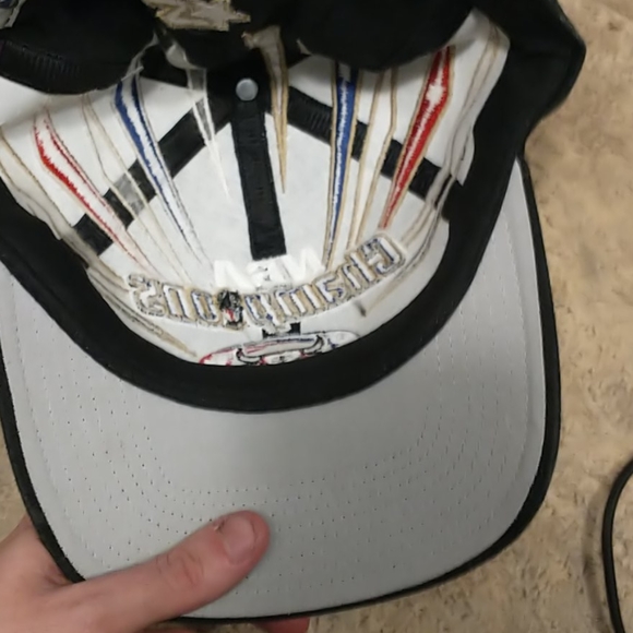 1998 Chicago bulls authentic championship hat - Picture 4 of 5